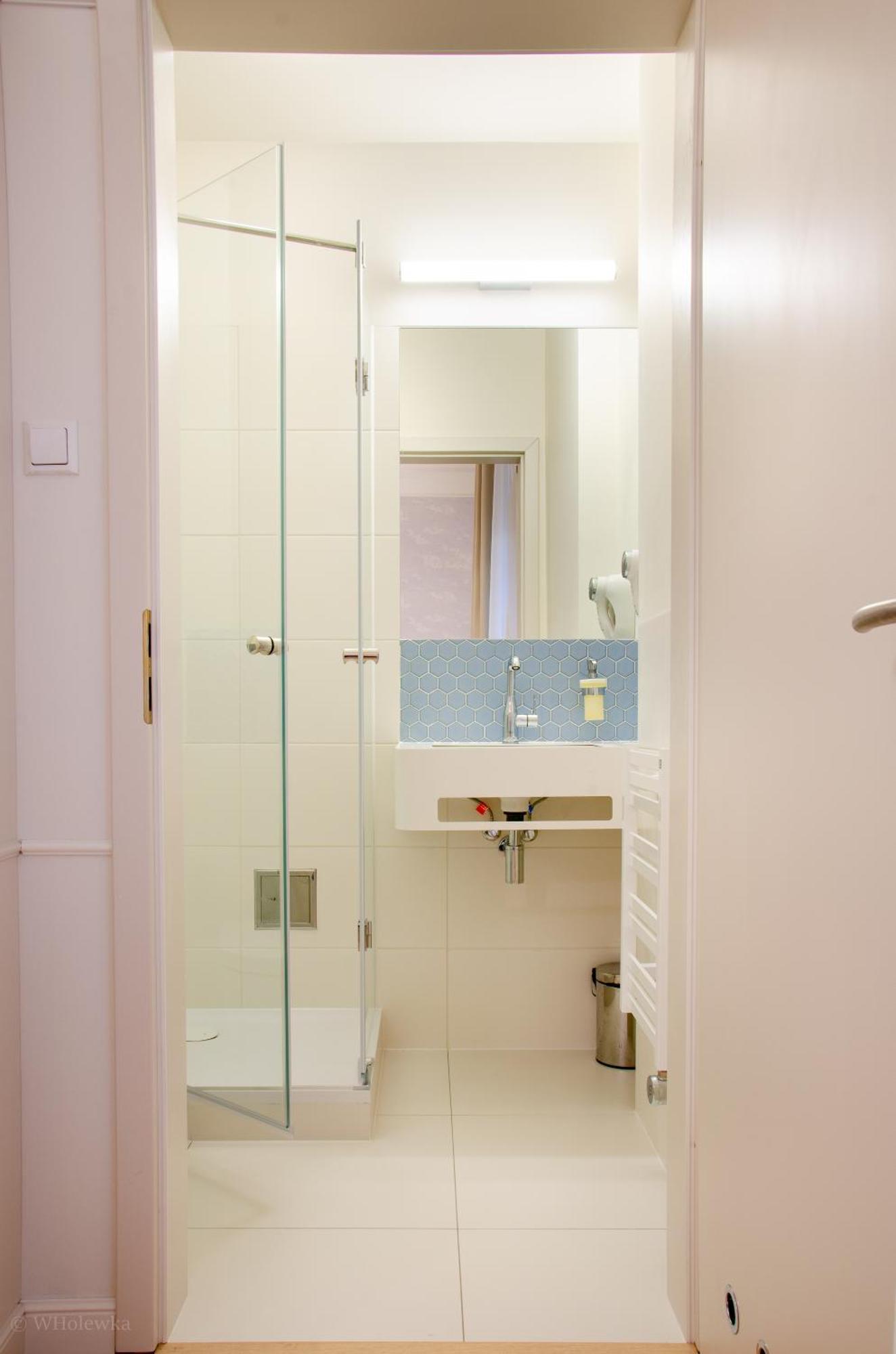 Double Room (1 Adult)